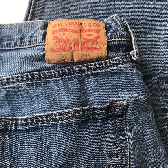 Levi's Other - Levi's 501 Button-Fly Jeans Sz 34